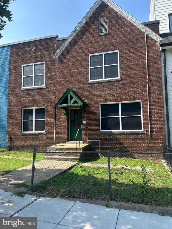1123 PENN ST NE, Washington, DC 20002