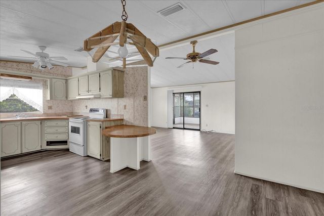 415 S TIMBER TRAIL, Wildwood, FL 34785