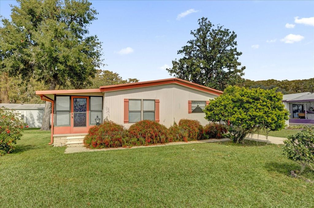 Image 2 of property listing at 415 S TIMBER TRAIL, Wildwood, FL 34785