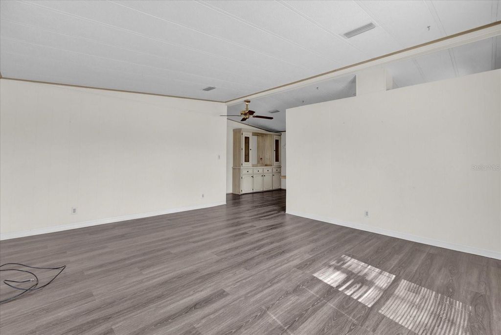 Image 13 of property listing at 415 S TIMBER TRAIL, Wildwood, FL 34785