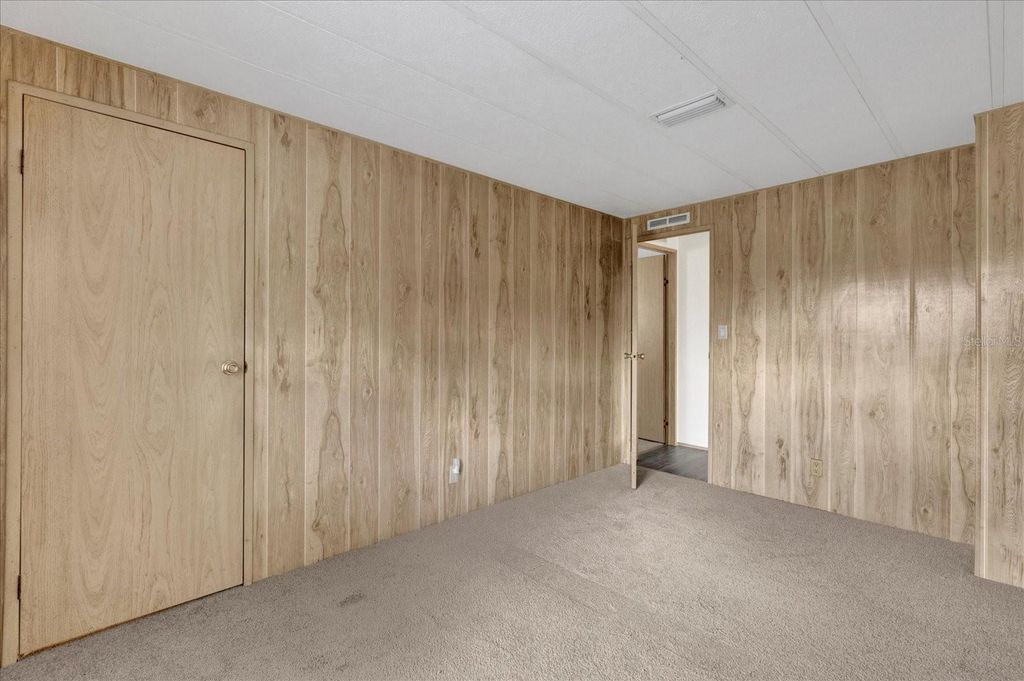 Image 17 of property listing at 415 S TIMBER TRAIL, Wildwood, FL 34785