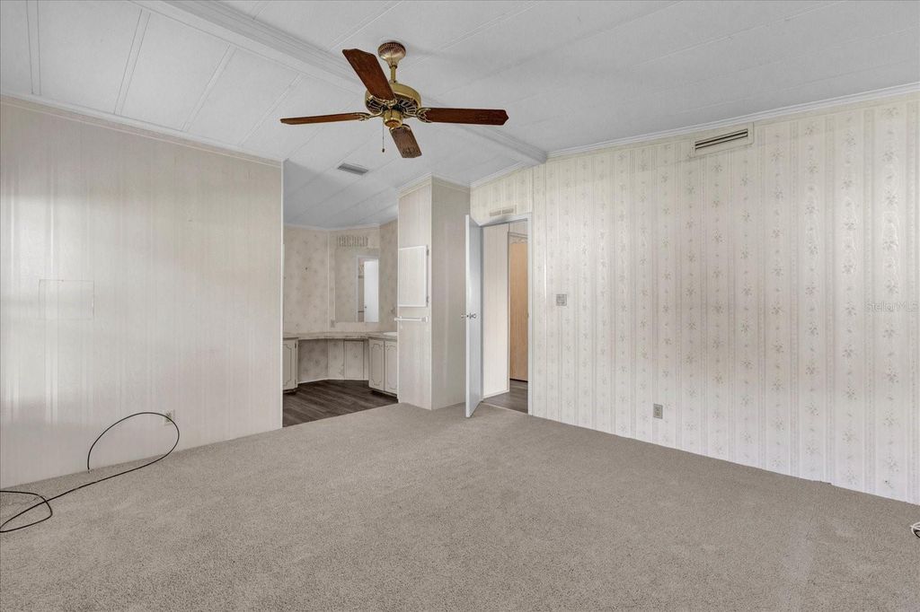 Image 20 of property listing at 415 S TIMBER TRAIL, Wildwood, FL 34785