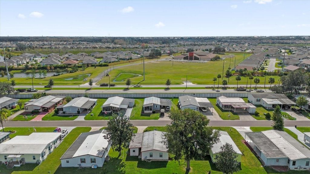 Image 38 of property listing at 415 S TIMBER TRAIL, Wildwood, FL 34785