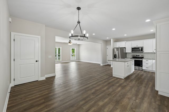 156 Lisa Drive, Gordonsville, TN 38563