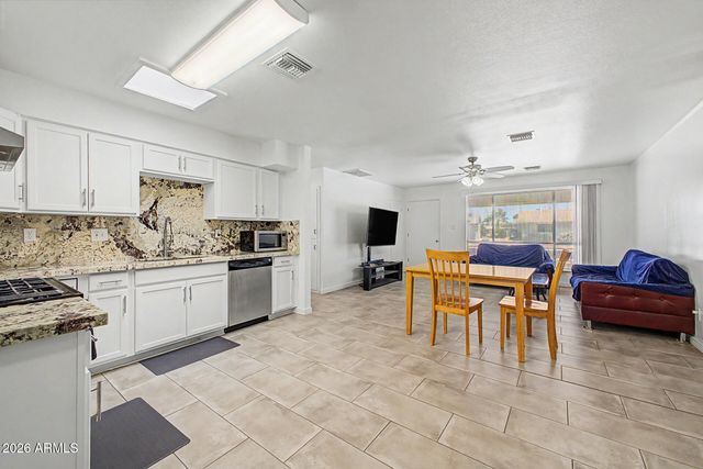 11025 W Cherry Hills Drive W, Sun City, AZ 85351