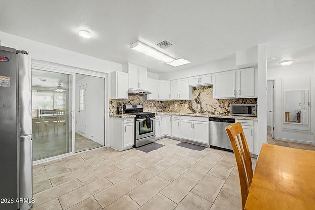 11025 W Cherry Hills Drive W, Sun City, AZ 85351