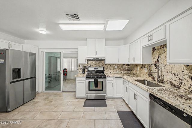 11025 W Cherry Hills Drive W, Sun City, AZ 85351