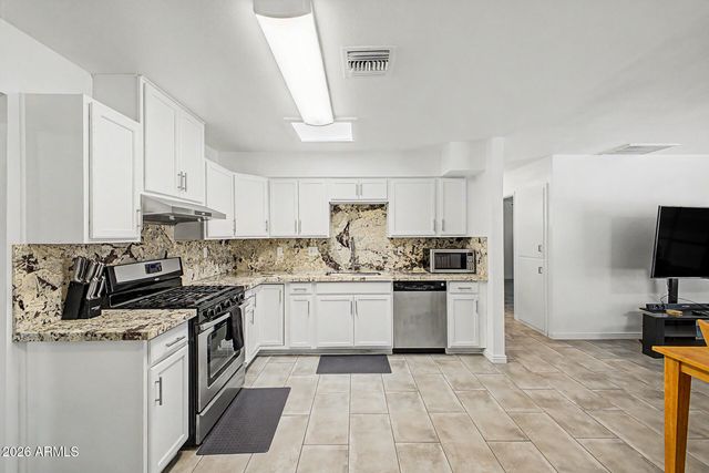 11025 W Cherry Hills Drive W, Sun City, AZ 85351