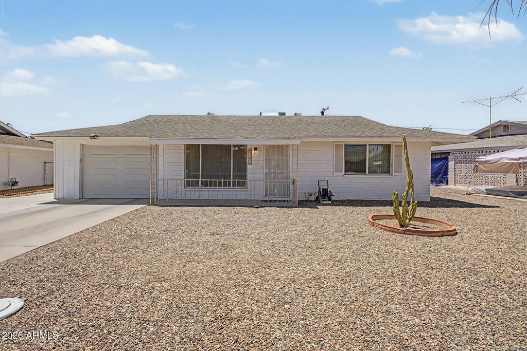 11025 W Cherry Hills Drive W, Sun City, AZ 85351