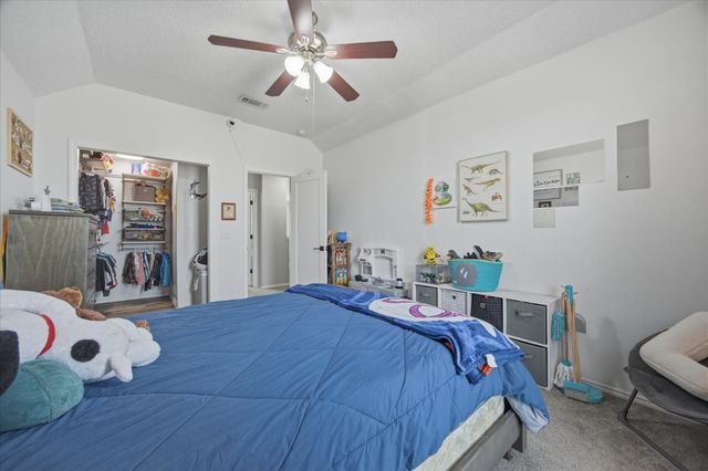 322 Sweet Leaf Lane, Lake Dallas, TX 75065