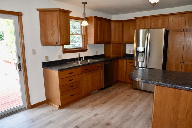 403 13th Avenue NE, Sibley, IA 51249