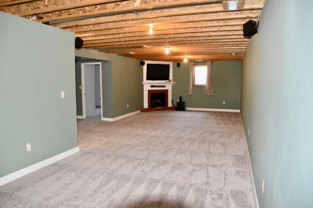 403 13th Avenue NE, Sibley, IA 51249