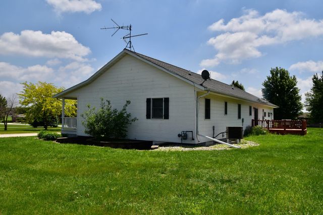 403 13th Avenue NE, Sibley, IA 51249