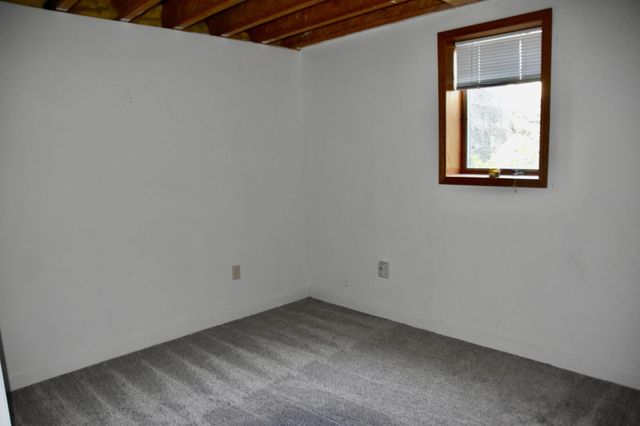 403 13th Avenue NE, Sibley, IA 51249