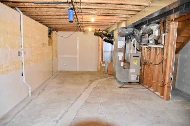 403 13th Avenue NE, Sibley, IA 51249
