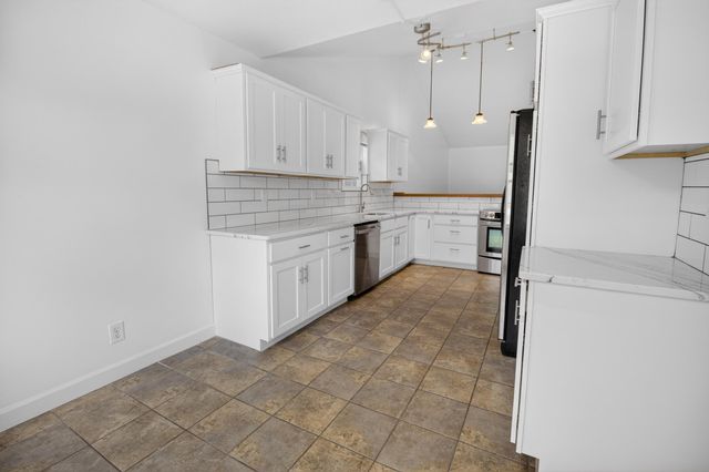 2902 YOKO CT, Columbia, MO 65202