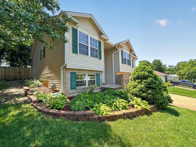 2902 YOKO CT, Columbia, MO 65202