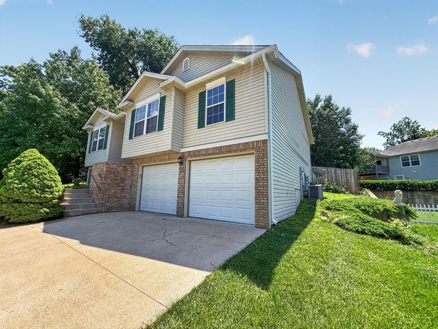2902 YOKO CT, Columbia, MO 65202