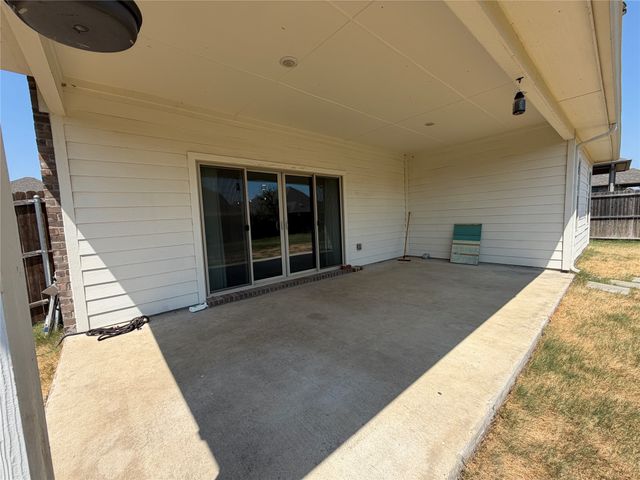 633 Cedar Springs Drive, Princeton, TX 75407