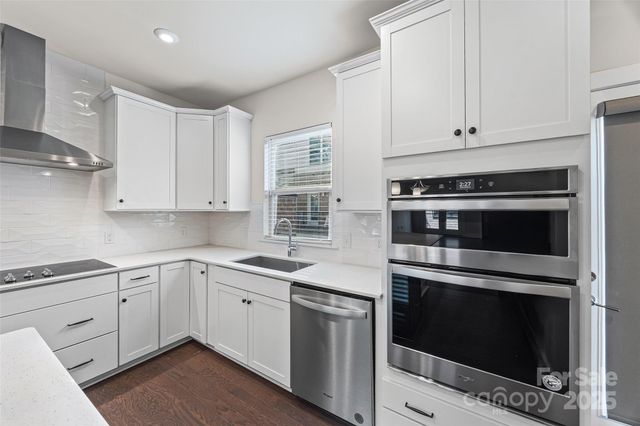 16034 Roscoe Lane, Charlotte, NC 28204