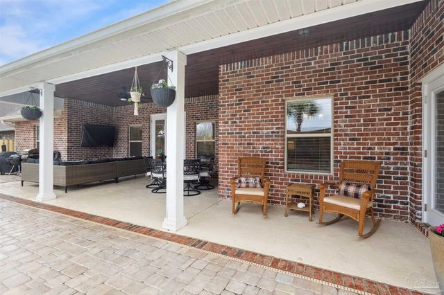 5140 Sandy Shores Dr, Gulf Breeze, FL 32563