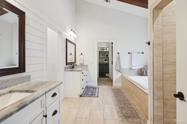 5140 Sandy Shores Dr, Gulf Breeze, FL 32563