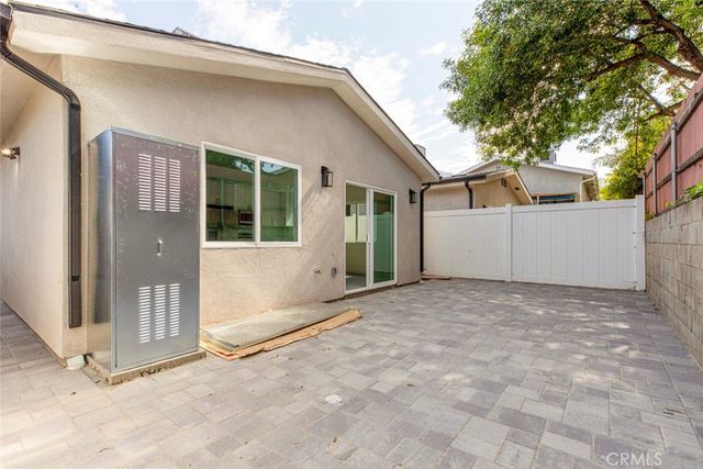 7856 1/2 Kyle St, Sunland, CA 91040
