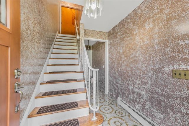 433 Palmer Road Second Fl, Yonkers, NY 10701