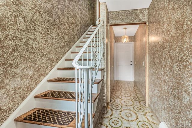 433 Palmer Road Second Fl, Yonkers, NY 10701