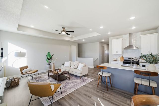 6724 Bright Street, Johnston, IA 50131