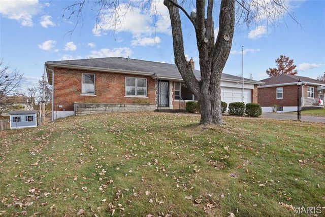 9720 Grantview Drive, St Louis, MO 63123