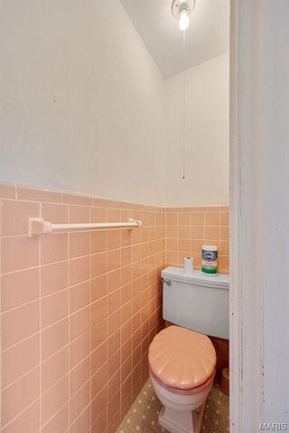 9720 Grantview Drive, St Louis, MO 63123