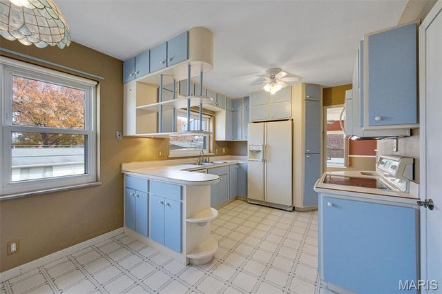 9720 Grantview Drive, St Louis, MO 63123