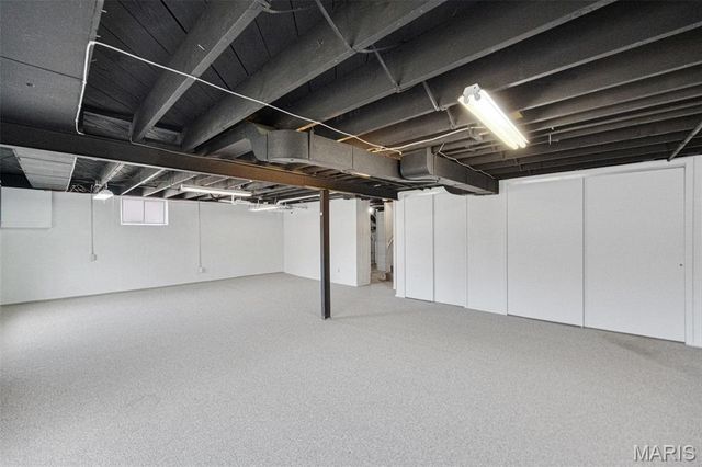 9720 Grantview Drive, St Louis, MO 63123