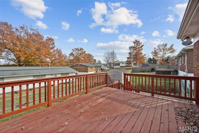 9720 Grantview Drive, St Louis, MO 63123