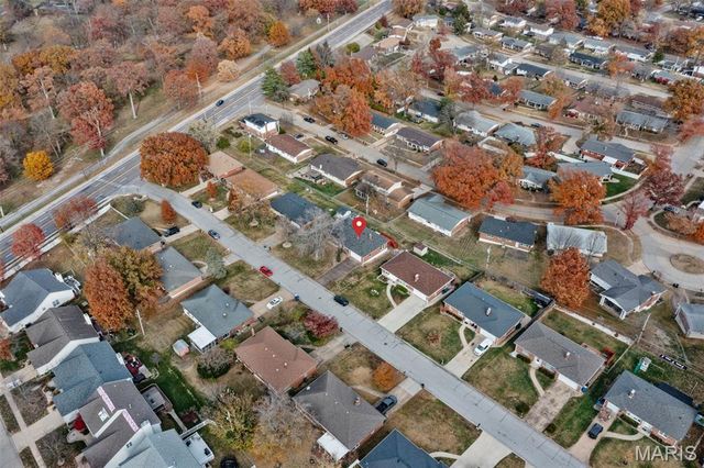 9720 Grantview Drive, St Louis, MO 63123