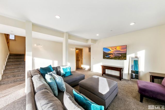 332 Barton Drive, Stateline, NV 89449