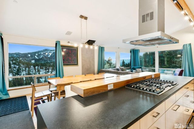 332 Barton Drive, Stateline, NV 89449