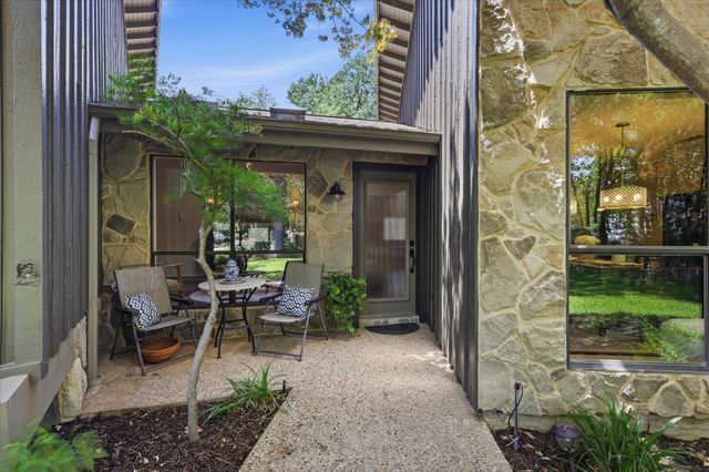 5 Country Place Circle, Dalworthington Gardens, TX 76016