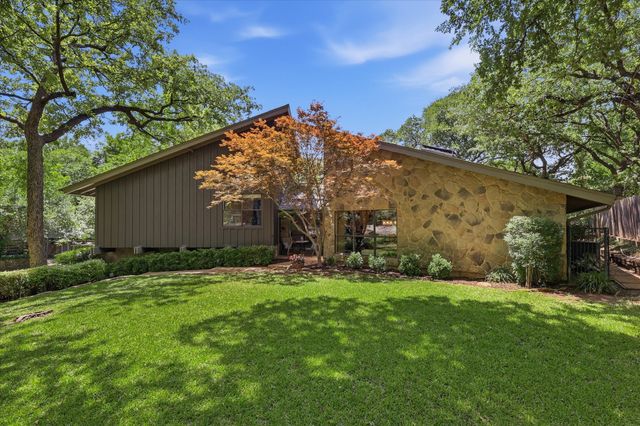 5 Country Place Circle, Dalworthington Gardens, TX 76016