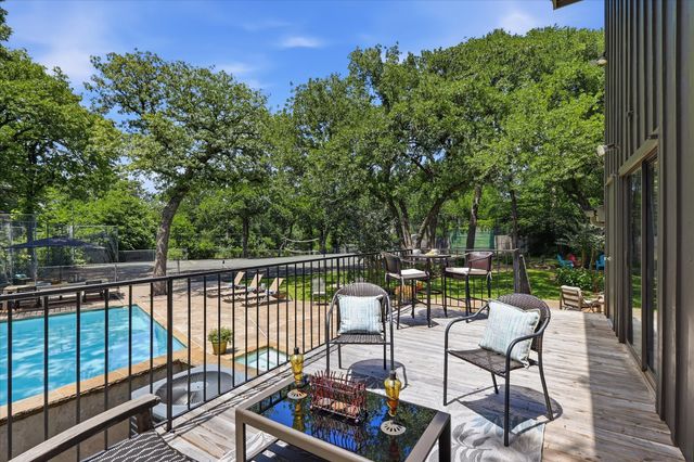 5 Country Place Circle, Dalworthington Gardens, TX 76016