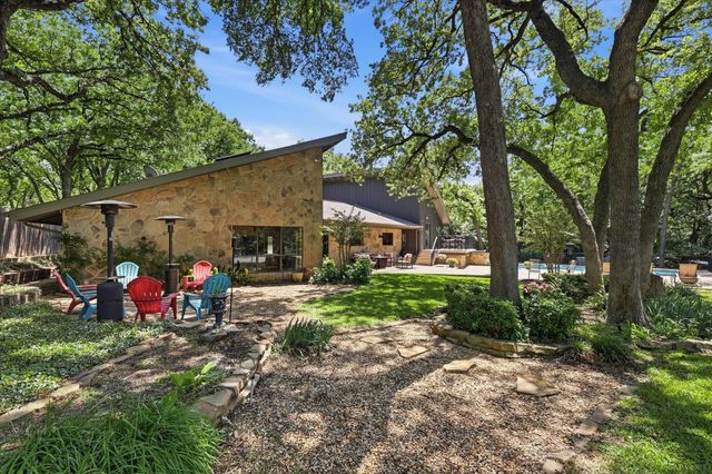 5 Country Place Circle, Dalworthington Gardens, TX 76016