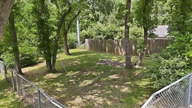 5 Country Place Circle, Dalworthington Gardens, TX 76016