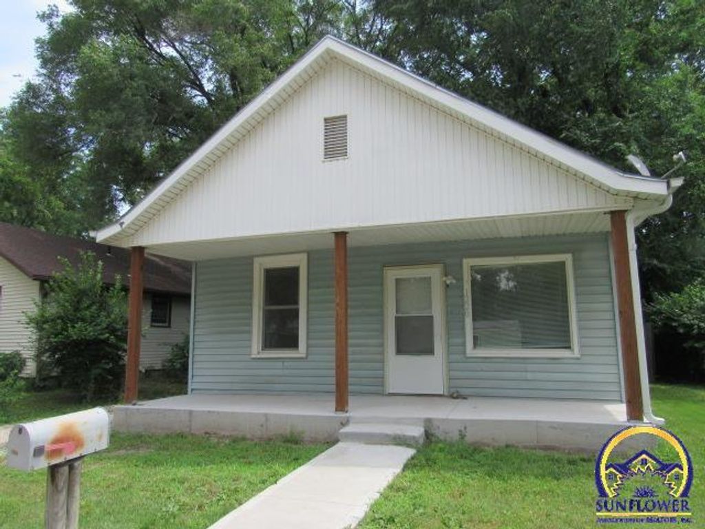 1220 NW Fillmore ST, Topeka, KS 66608
