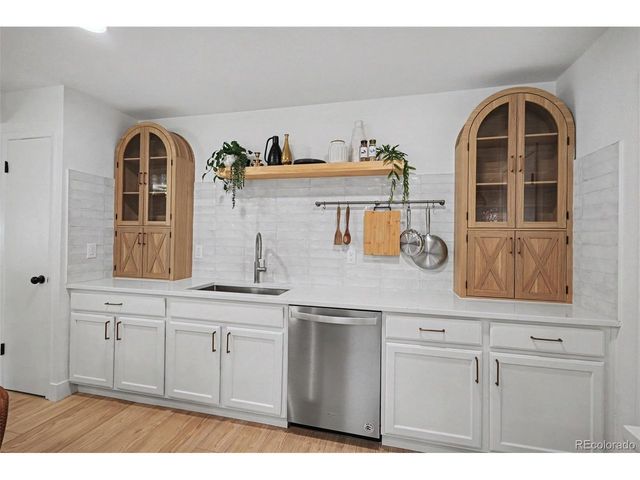 4655 S Akron, Greenwood Village, CO 80111