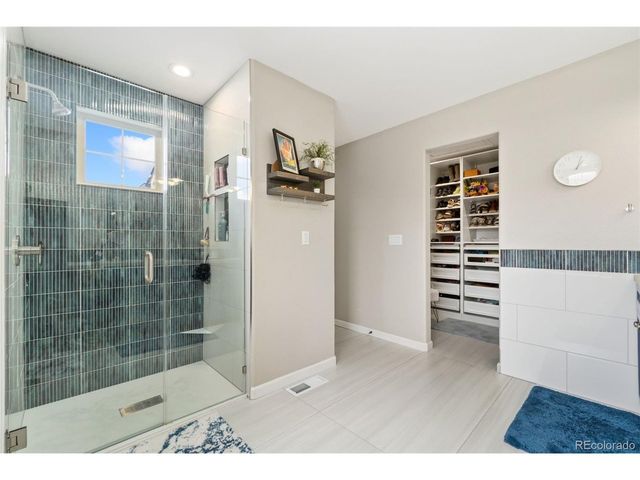 3960 Stonegrass Pt, Broomfield, CO 80023
