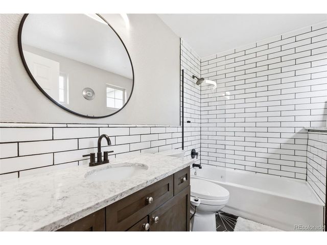 3960 Stonegrass Pt, Broomfield, CO 80023