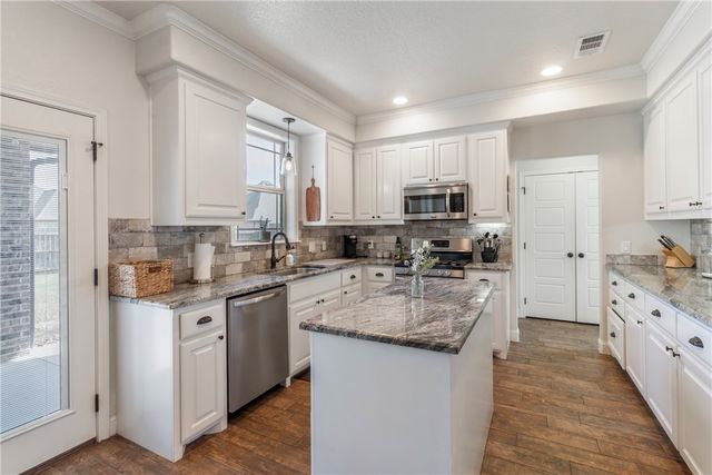 15757 Timber Creek Lane, College Station, TX 77845