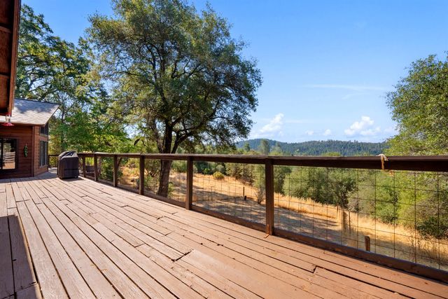 2870 Derrick Dr, Greenwood, CA 95635