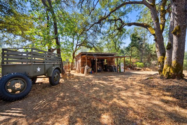 2870 Derrick Dr, Greenwood, CA 95635